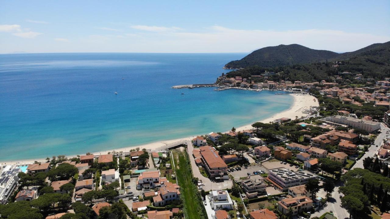 Appartamenti Sabbia - Zona Mare Con Terrazze, Clima, E Posti Auto 마리나디캄포 외부 사진